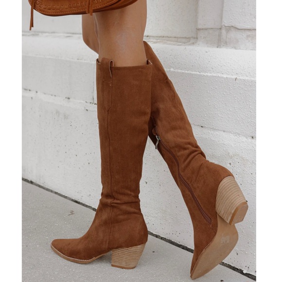 LAST PAIR! The Birkin Knee Boot - Picture 8 of 10